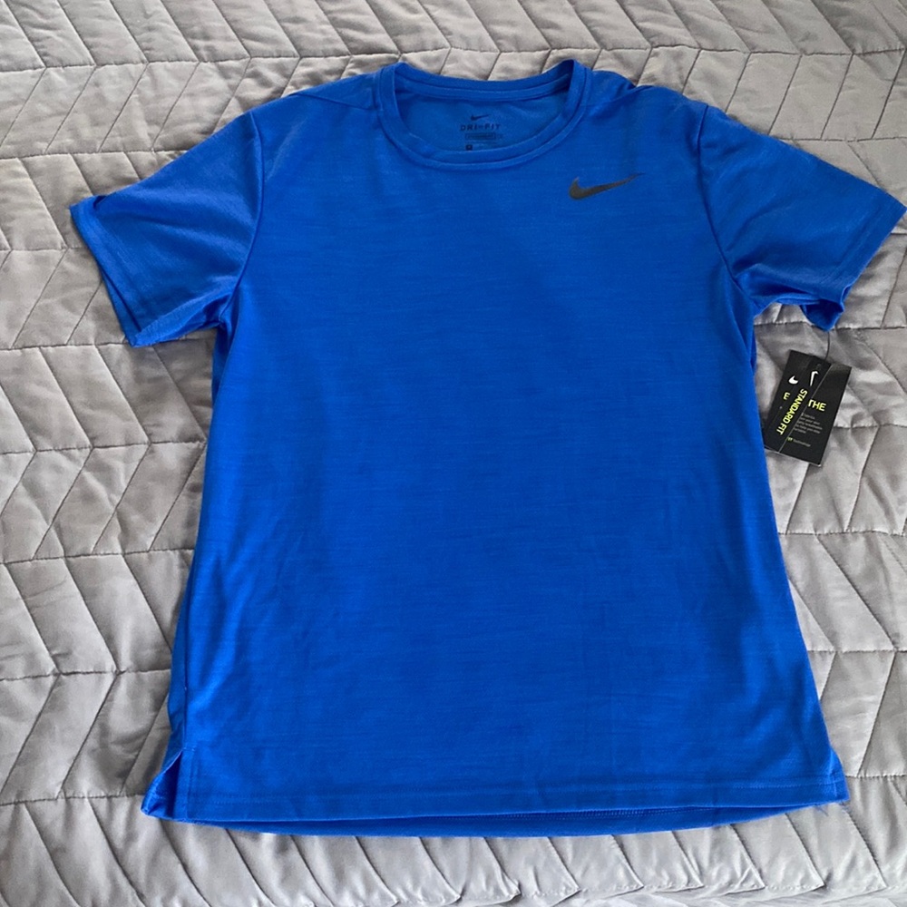 Brand new men’s Nike Dri-Fit shirt